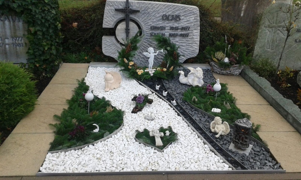 1677656160_klau-club-p-mogilnik-tsveti-krasivo-42